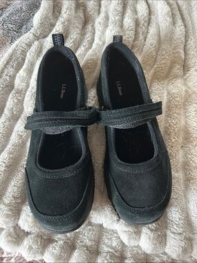 L.L. Bean Black womens  Mary Jane Suede Hook-and-Loop Shoes
